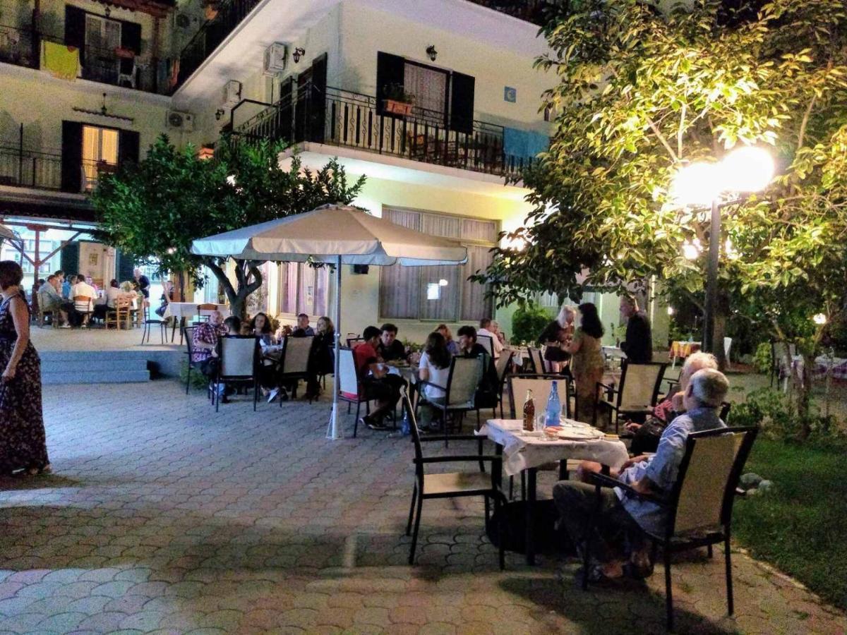 玫瑰公寓式酒店 普拉坦亚斯 外观 照片